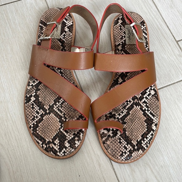 Crown Vintage snake skin print leather sandals - Picture 1 of 4